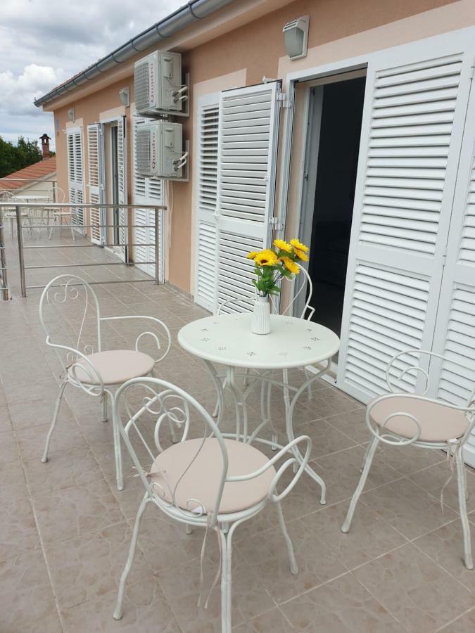 Apartments Nella Zadar Eksteriør bilde